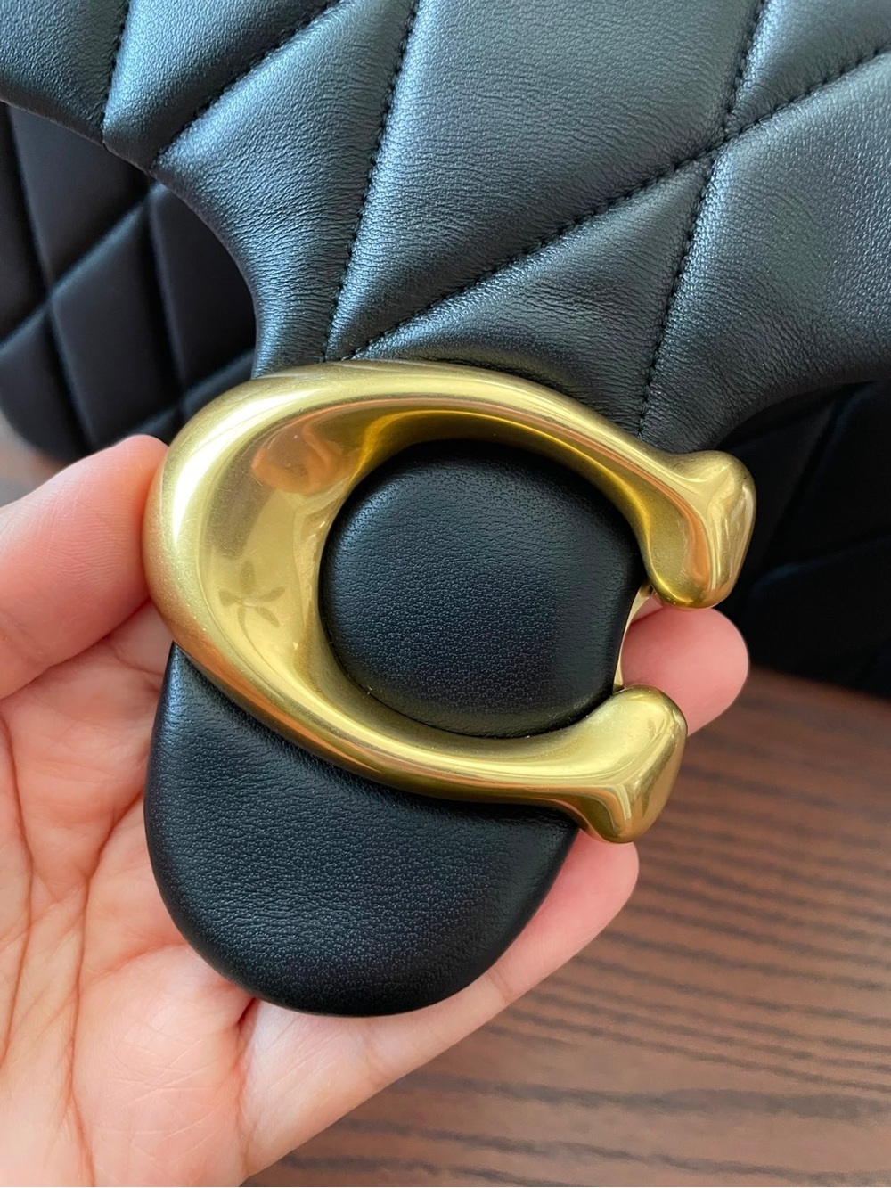 Coach Tabby 33 EUC - Black Nappa Leather - Brass Hardware - Picture 3 of 16